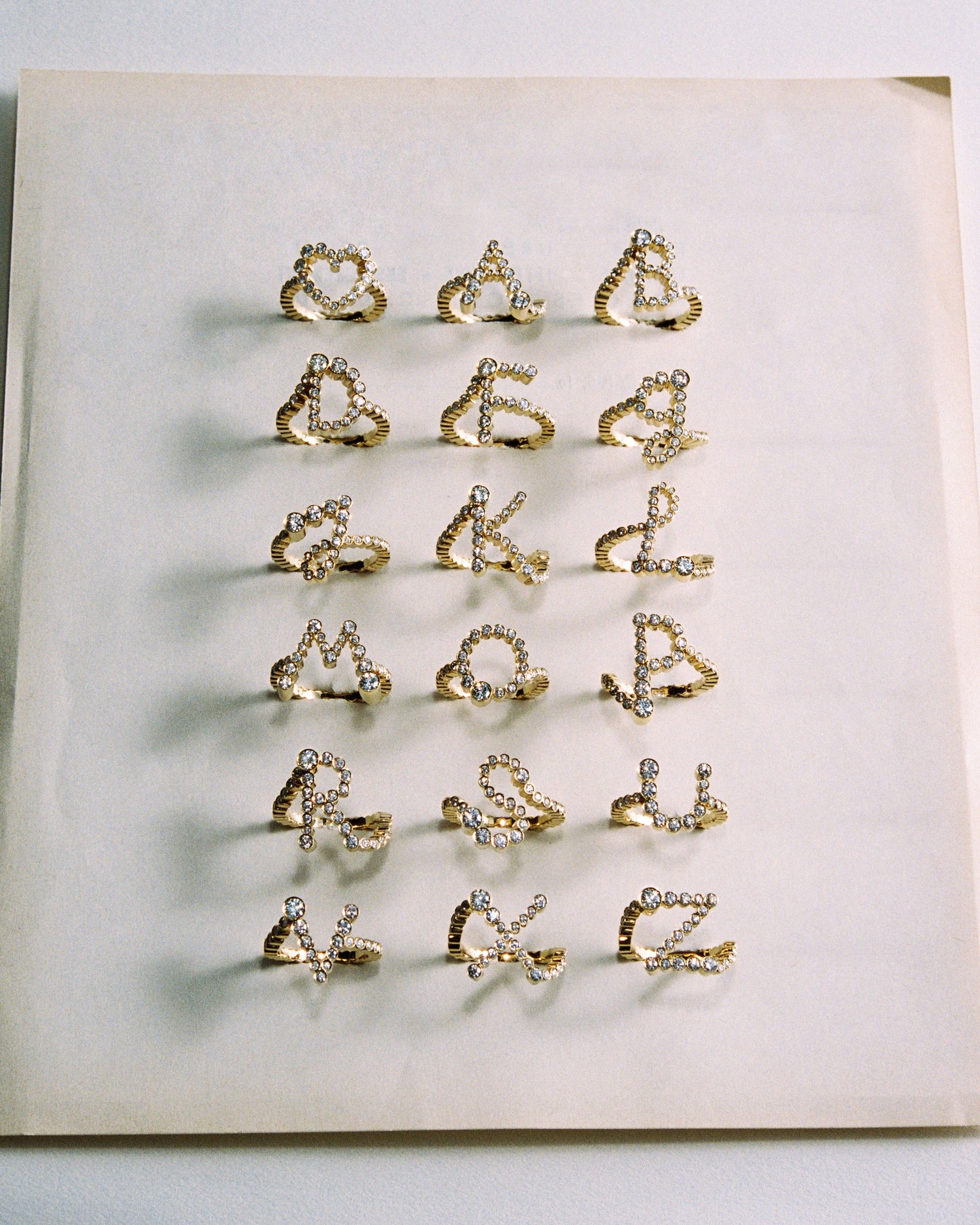 Ensemble S diamond ring.