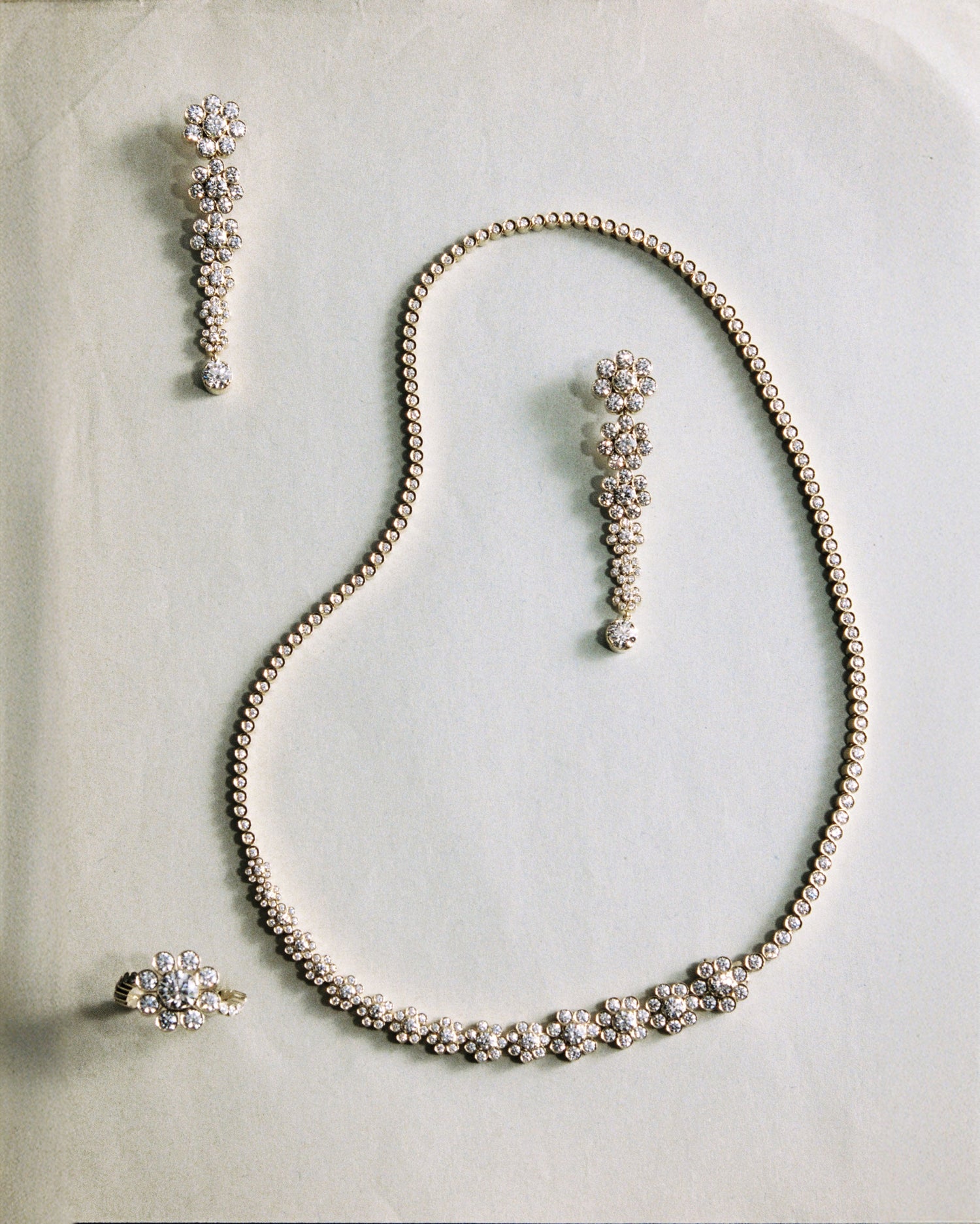 Fleur de Tennis diamond necklace.