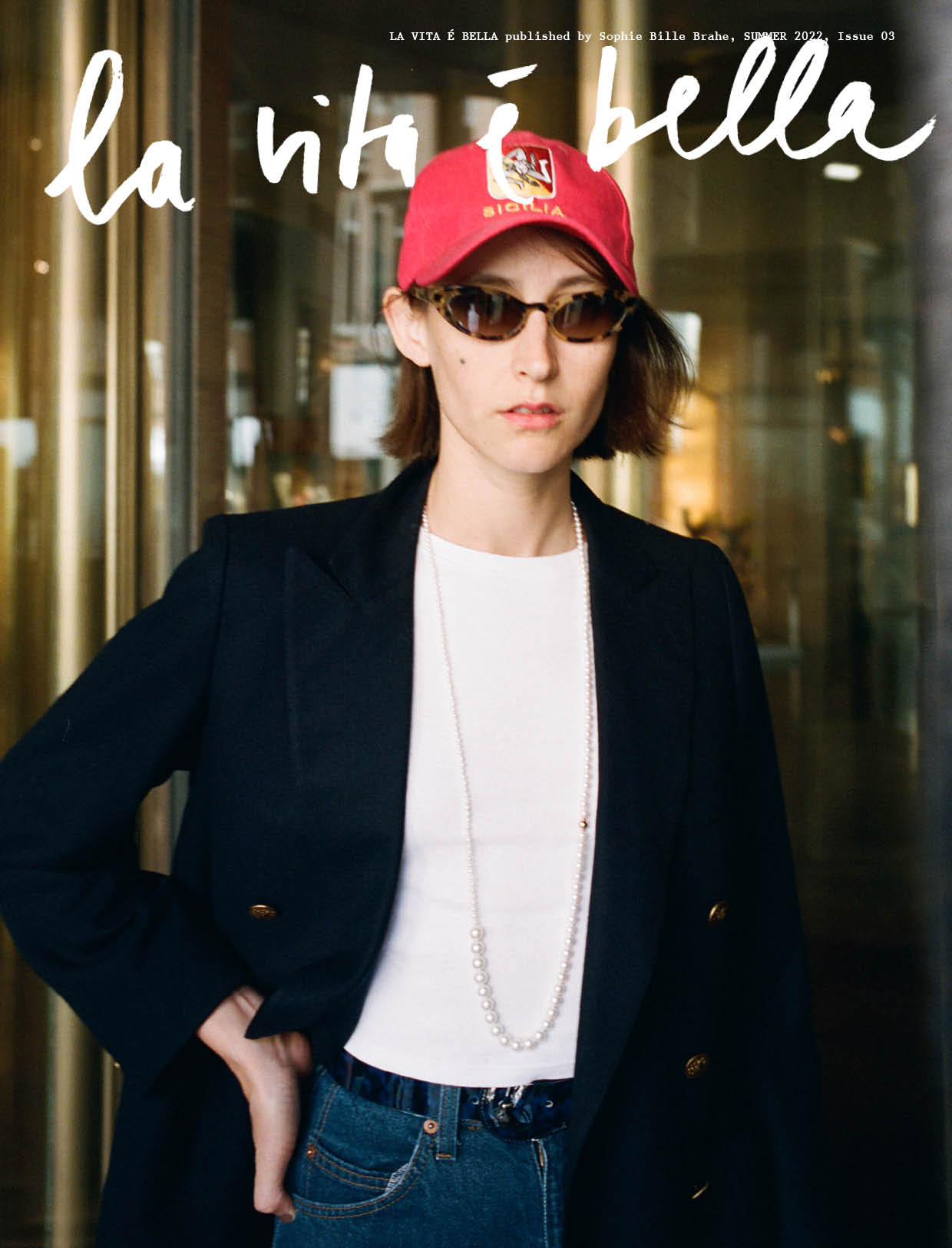 La Vita é Bella Magazine Cover with Model wearing Grand Peggy